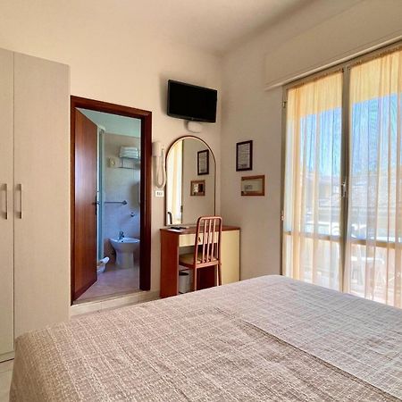 Hotel Zanella Cervia Exterior photo