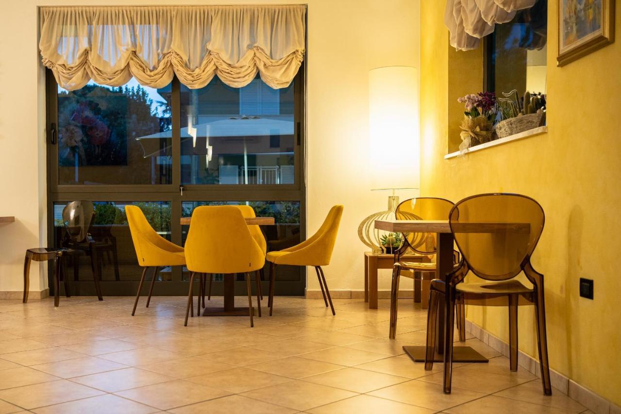 Hotel Zanella Cervia Exterior photo