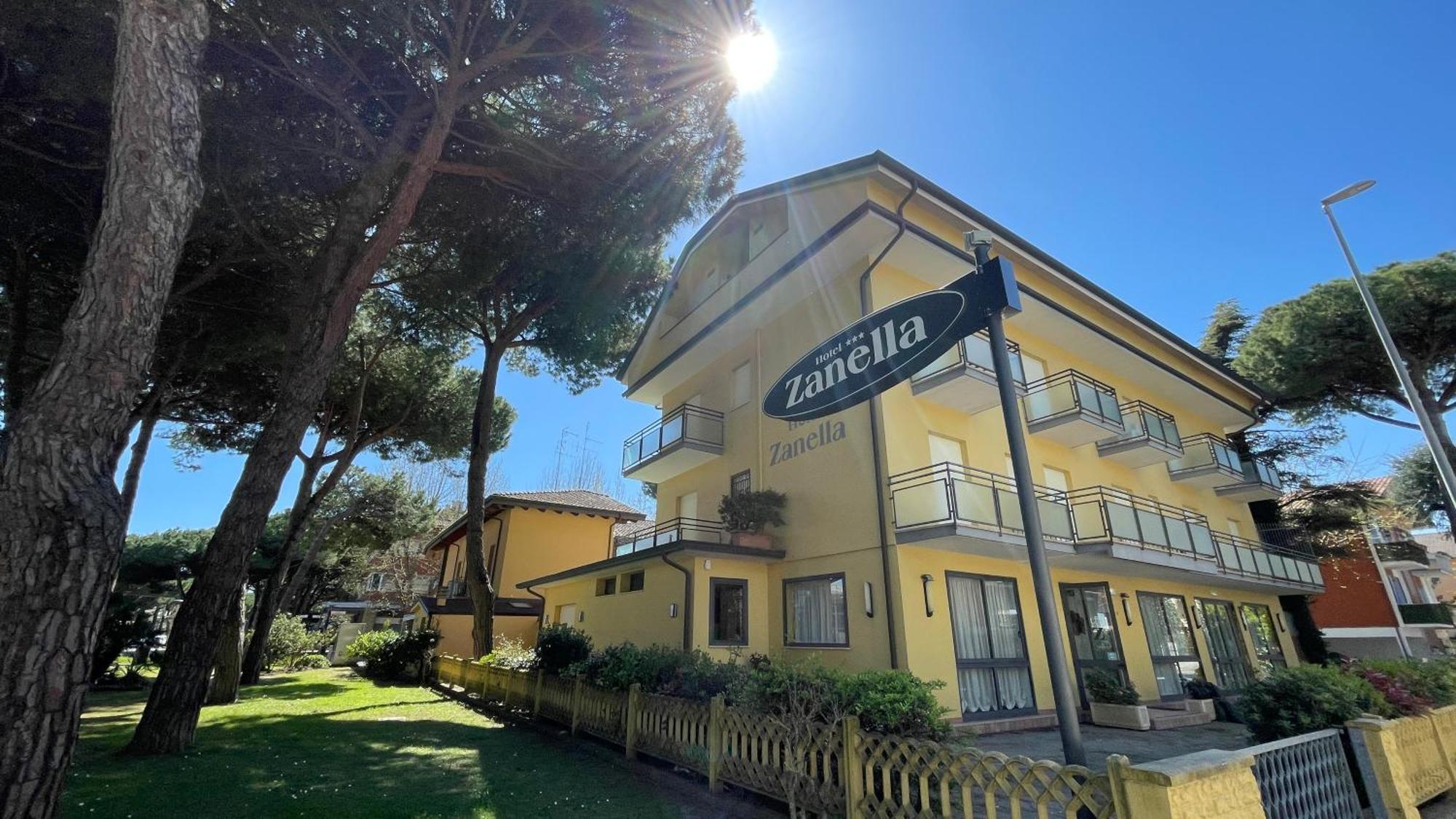 Hotel Zanella Cervia Exterior photo