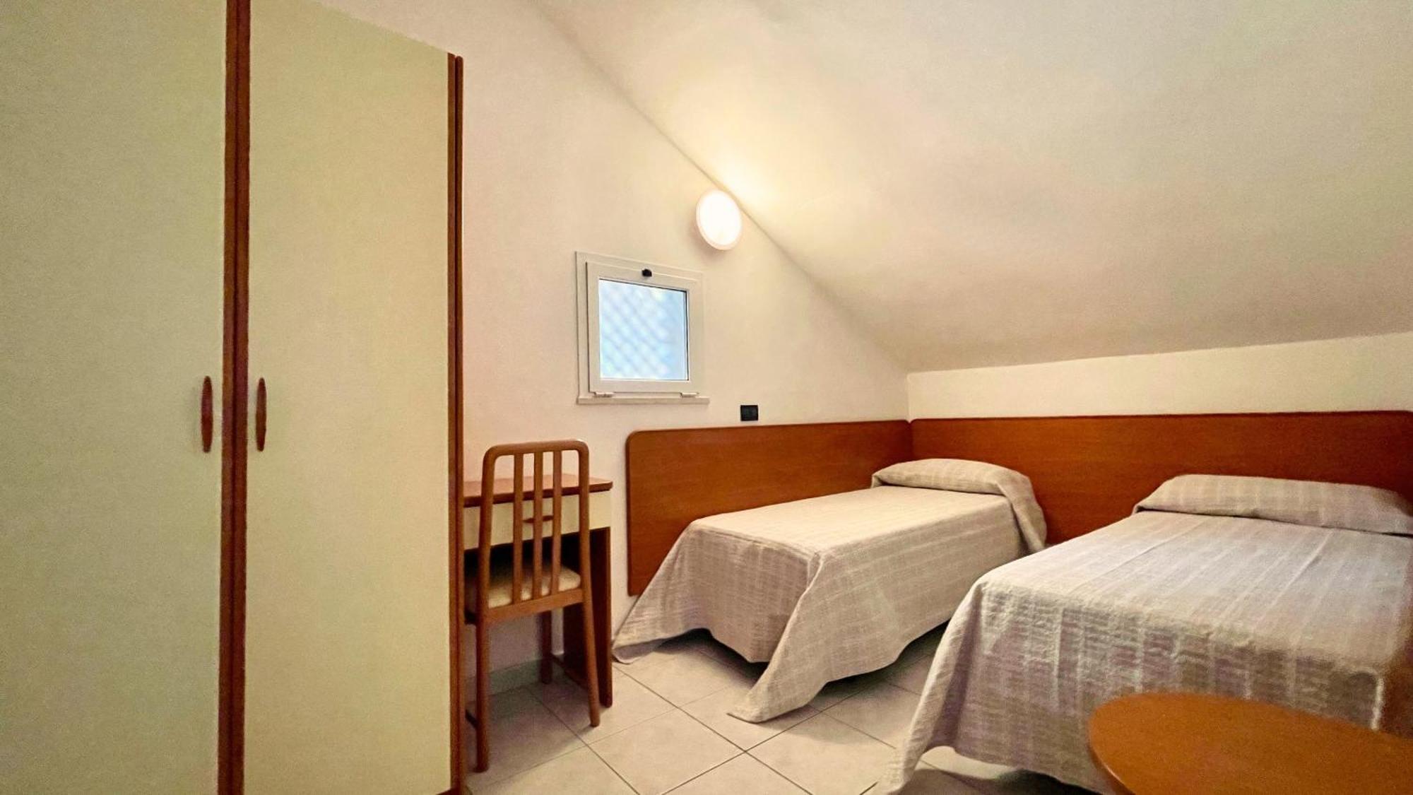 Hotel Zanella Cervia Exterior photo