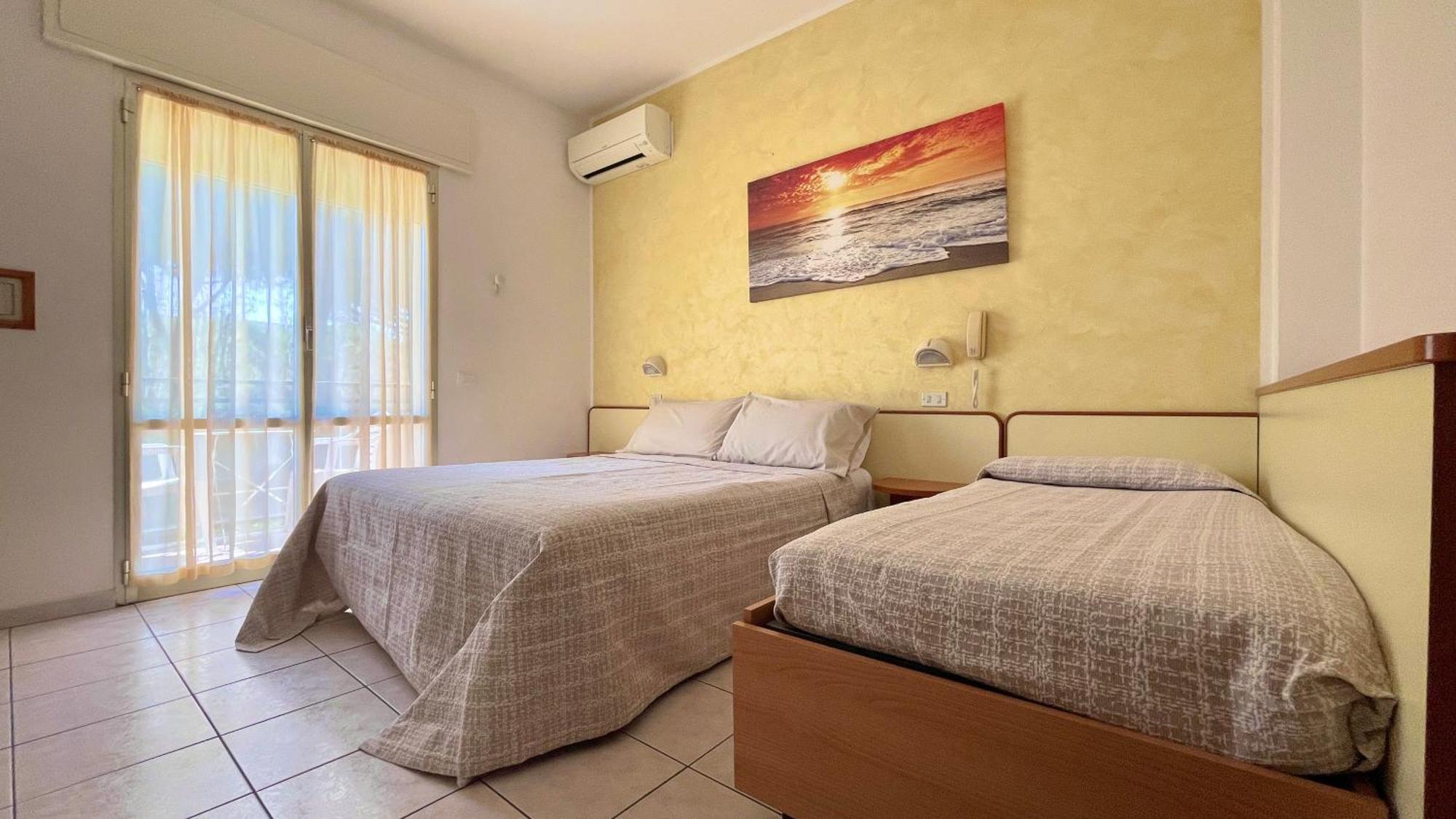 Hotel Zanella Cervia Exterior photo