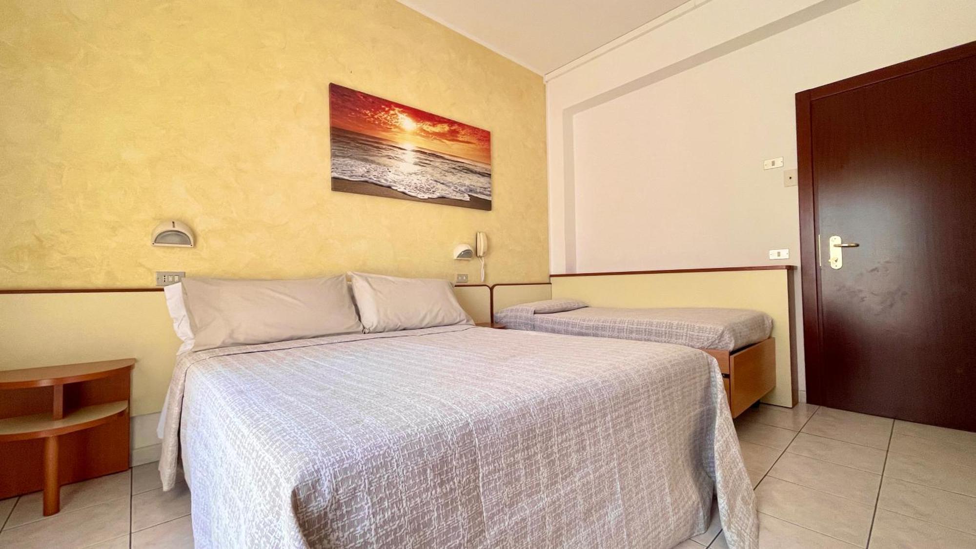 Hotel Zanella Cervia Exterior photo
